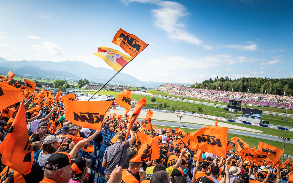 MOTOGP PACKAGE SPIELBERG 19 GIRLS L